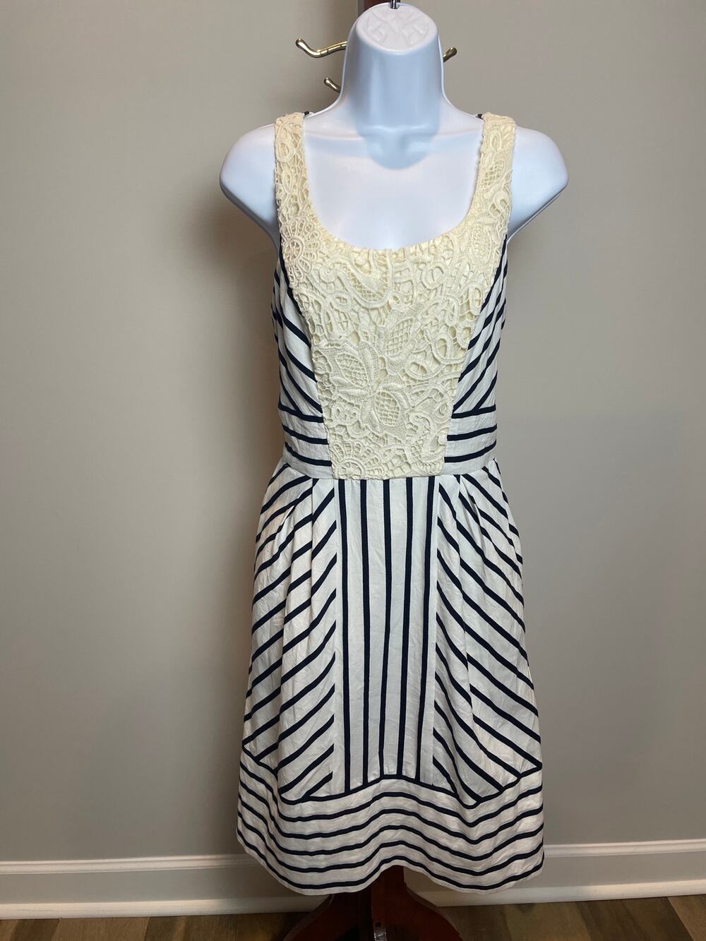 Maeve Size 10 Navy & White Striped Sleeveless Cotton Dress Lace Front Detail